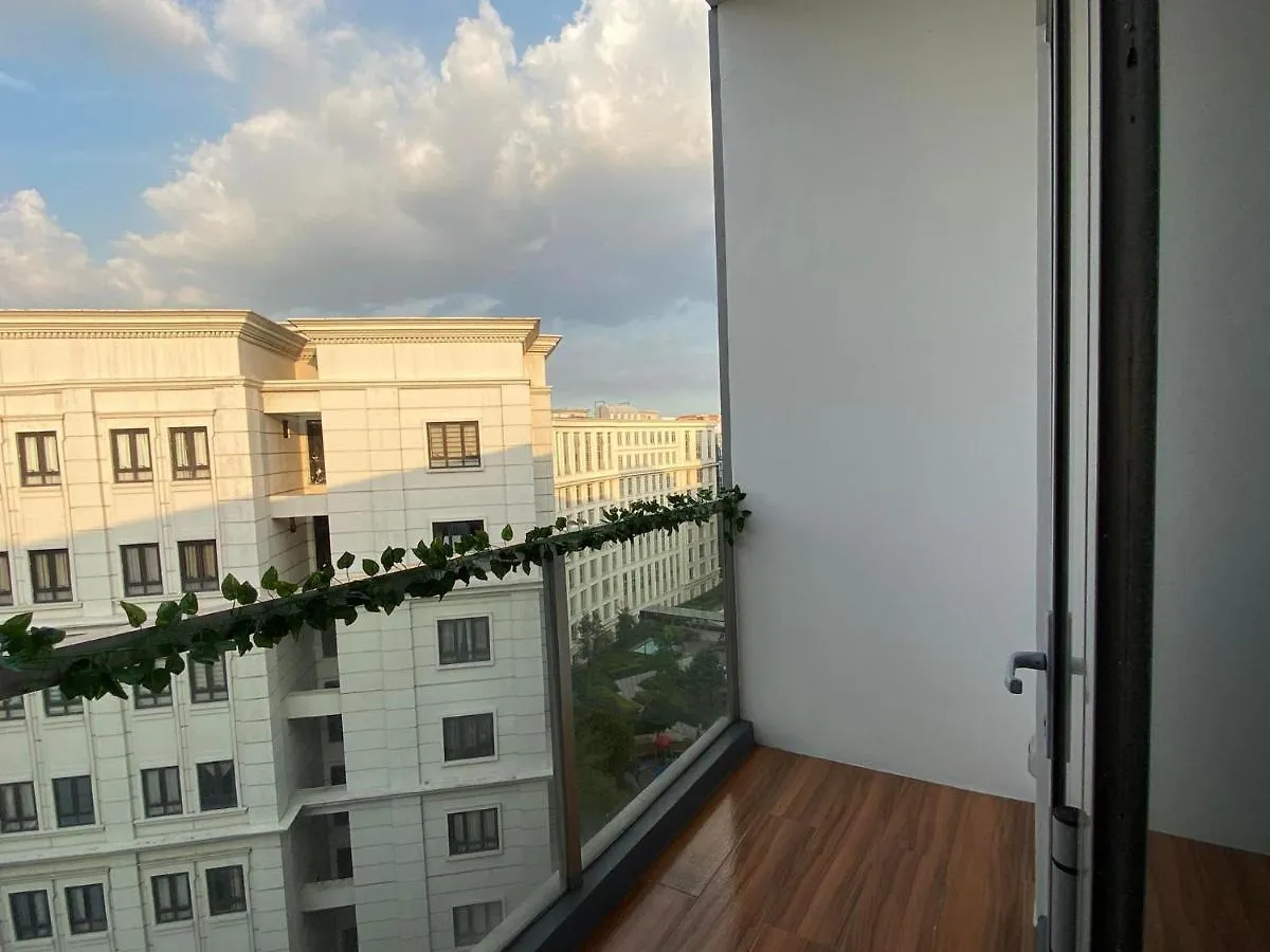 81 Newport C5 10I Balcony & Pool Across Naia T3 Aparthotel Manila